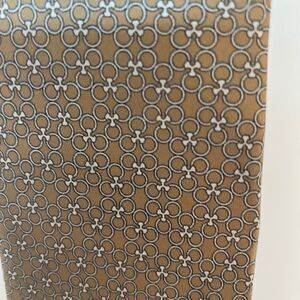 Gucci 100% silk tie- excellent condition